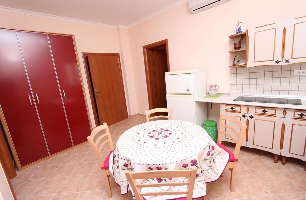 Apartments Casa Menis Rovinj Habitación foto